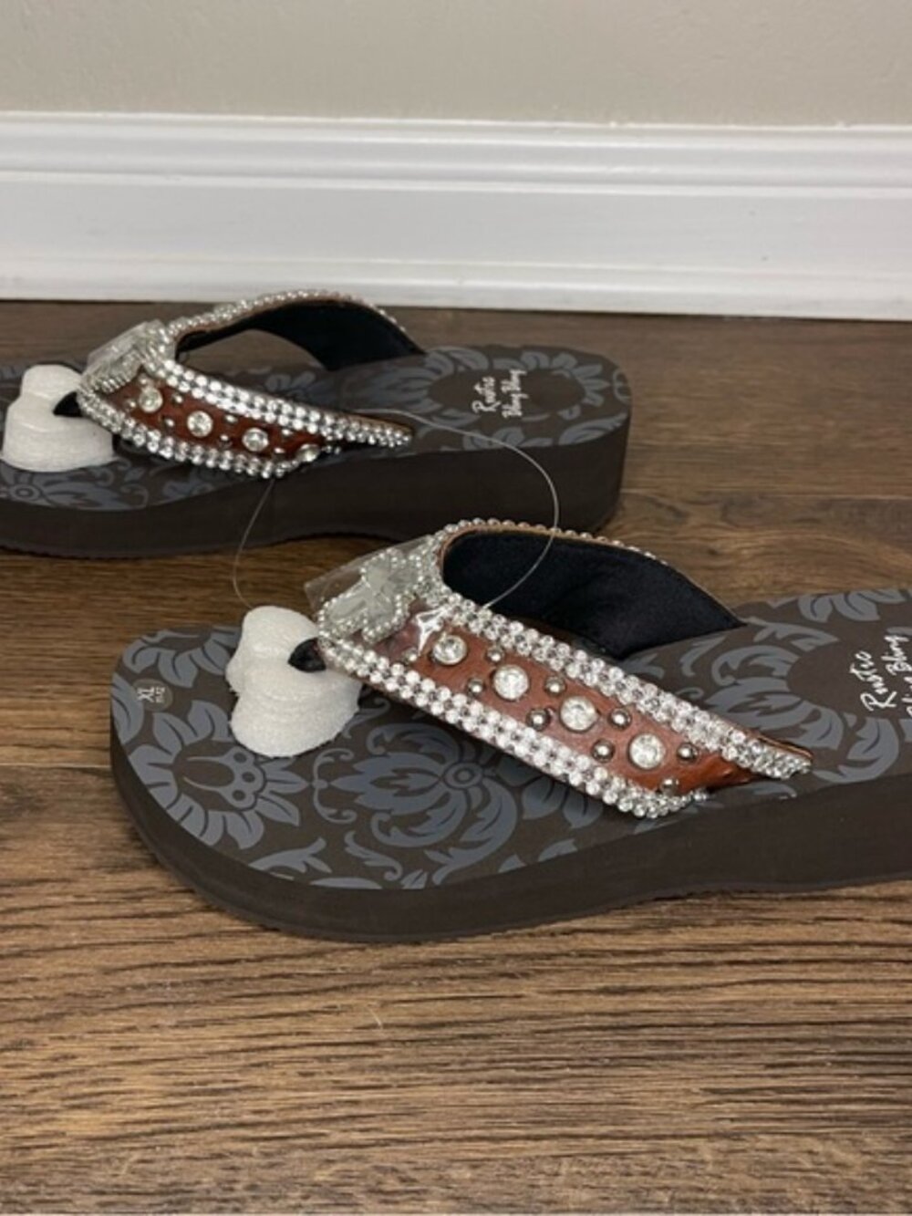 Rustic Bling Bling Wedge Flip Flops Brown Rhinestone Sandals XL- Brand New - Picture 7 of 13